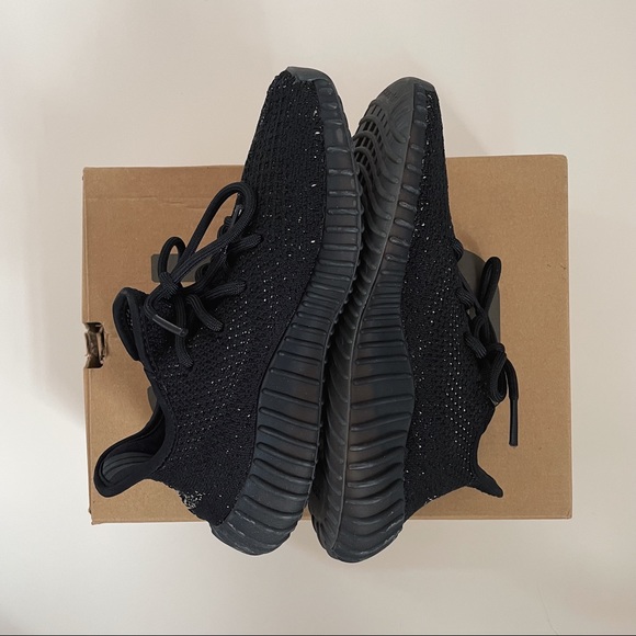 YEEZY BOOST 350 V2 “OREO” - Picture 11 of 16